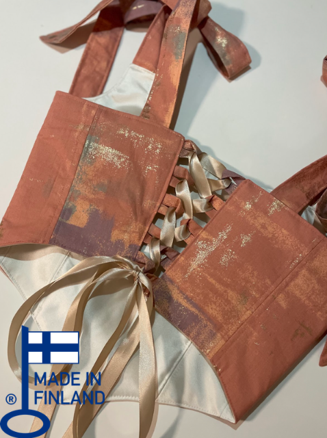 Reetta - Reversible Corset Top (No more fabric)