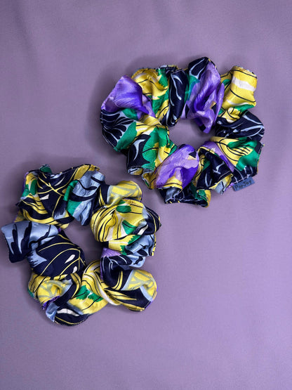 Lady - Satin Scrunchy