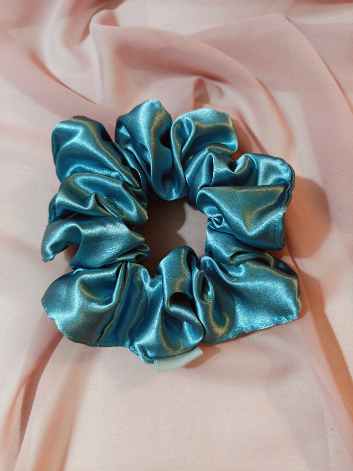 Sylvia - Scrunchy — handmade hair accessory by PopJoy, Helsinki
